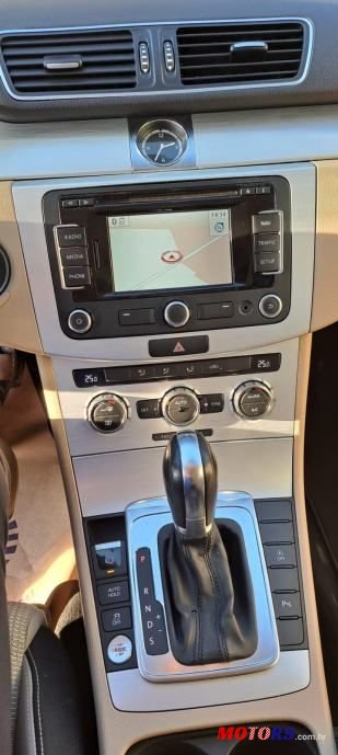 2012' Volkswagen Passat 2,0 Tdi Bmt photo #4