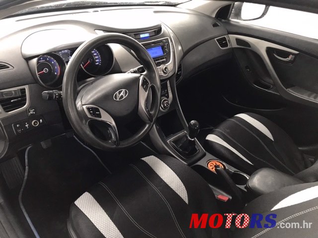 2013' Hyundai Elantra 1.6MPI photo #4
