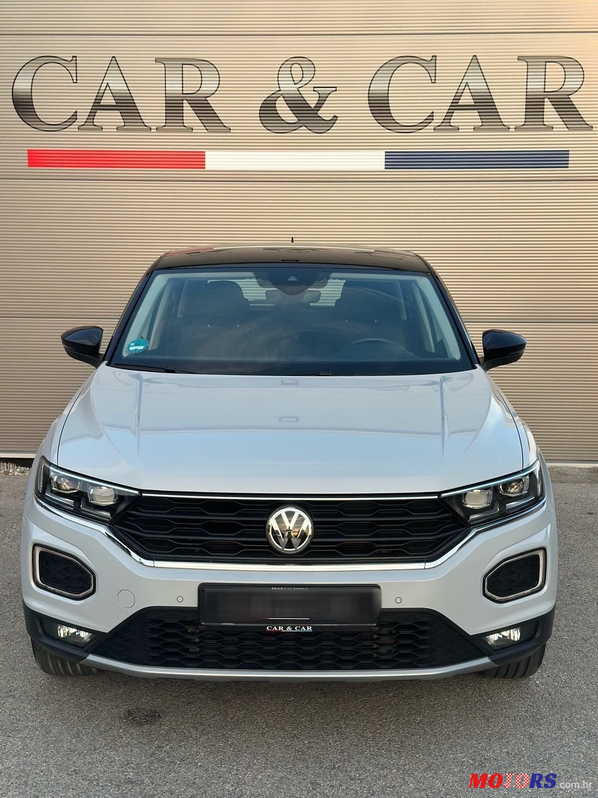 2019' Volkswagen T-Roc Style 1.0 Tsi photo #2