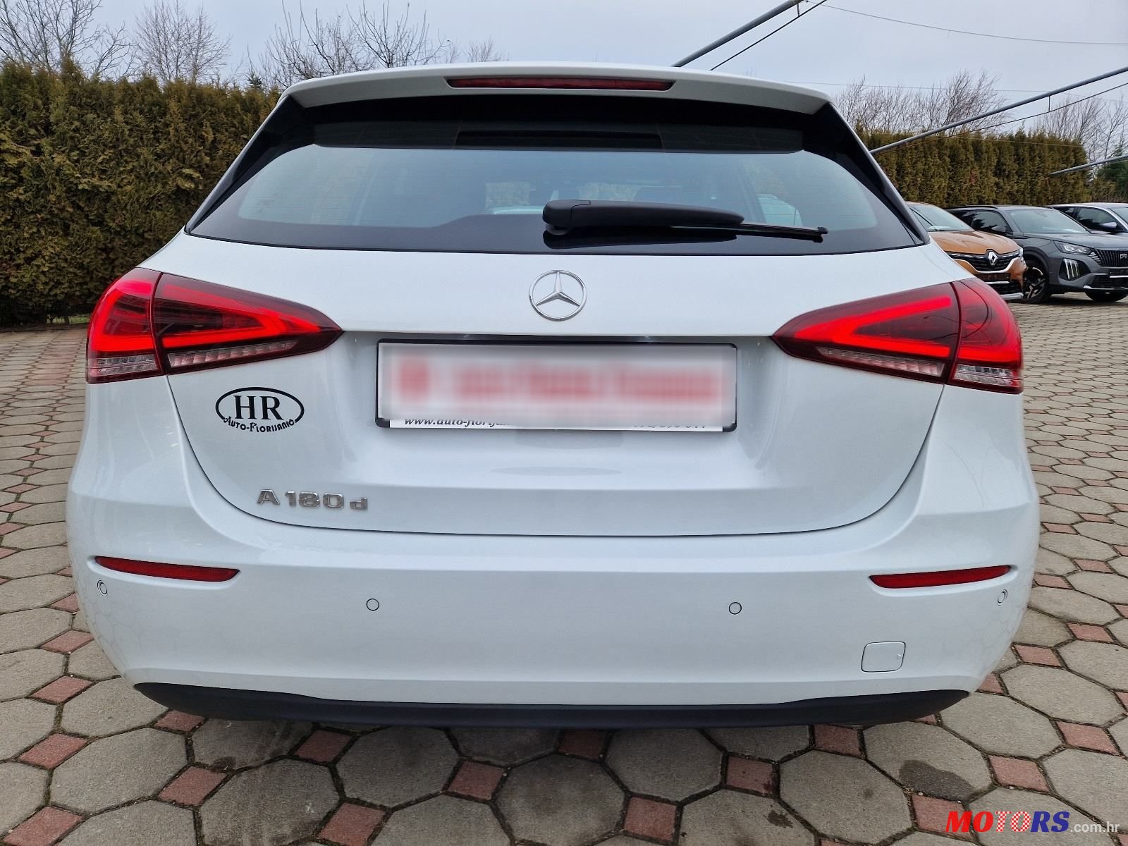 2021' Mercedes-Benz A-Klasa 180 D photo #6