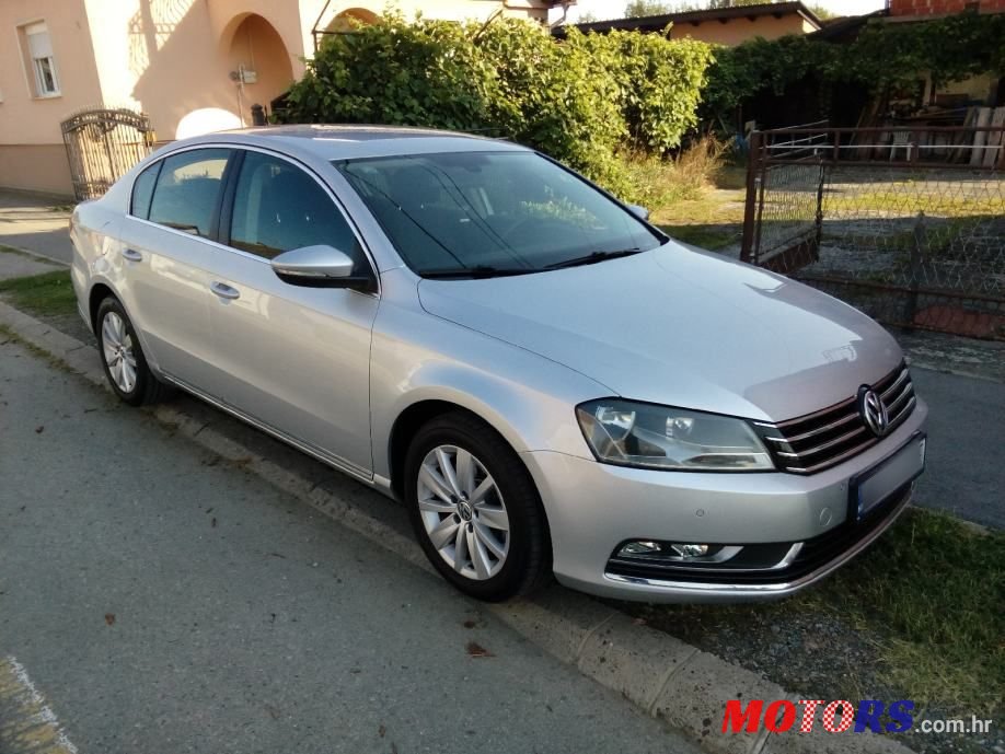 2013' Volkswagen Passat 1,6 Tdi Bmt photo #1