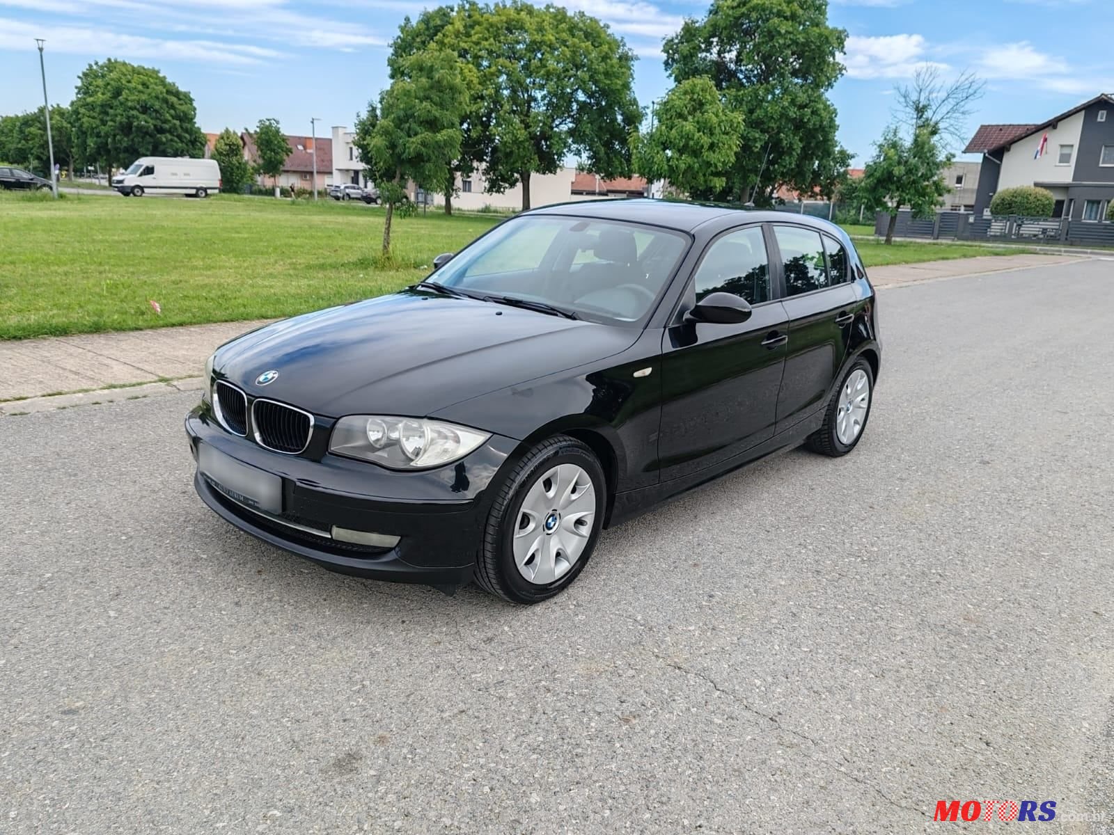 2010' BMW Serija 1 116D photo #1