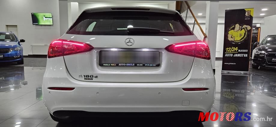 2019' Mercedes-Benz A-Klasa 180 D photo #6
