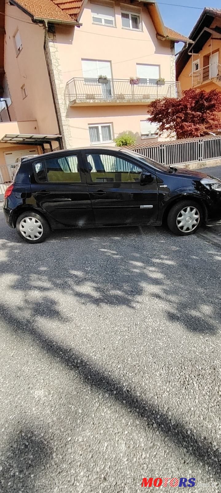 2012' Renault Clio 1,2 16V photo #3