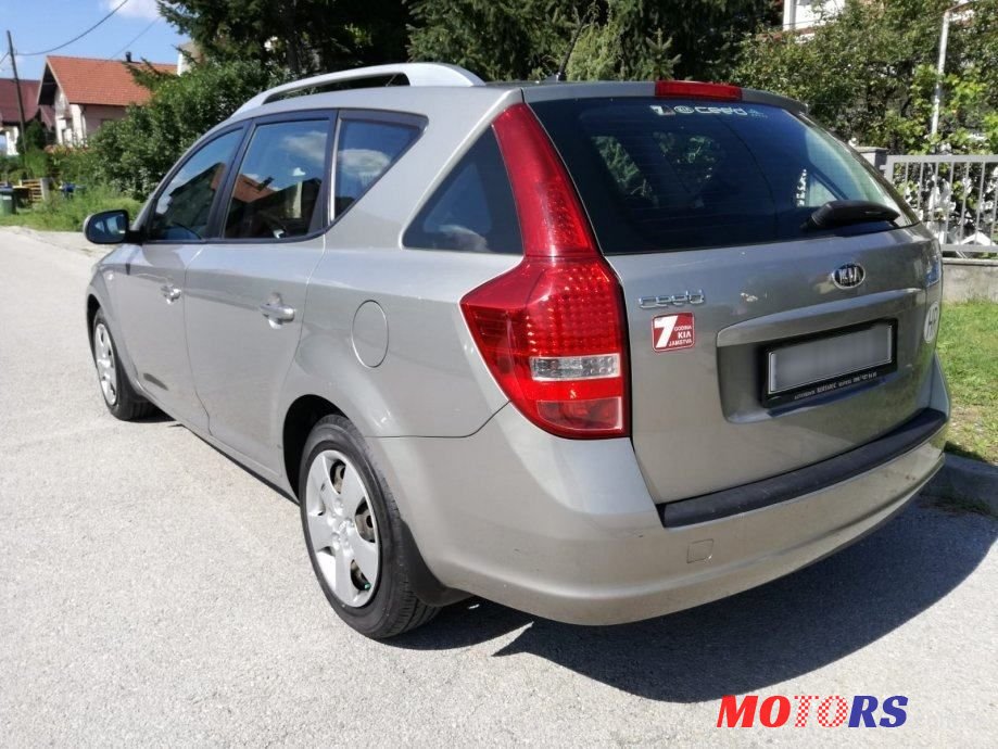 2010' Kia Ceed 1,6 Crdi photo #5