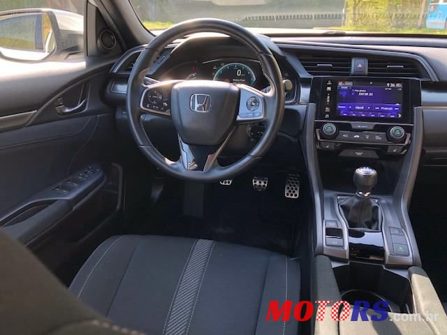 2017' Honda Civic 1,0T photo #6