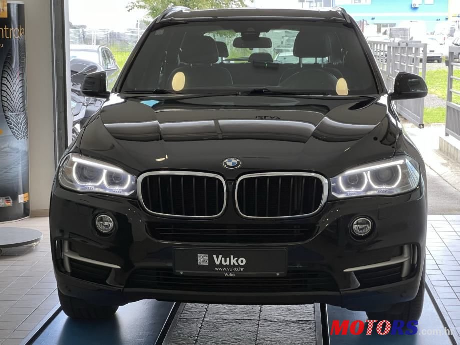 2015' BMW X5 Xdrive30D photo #2