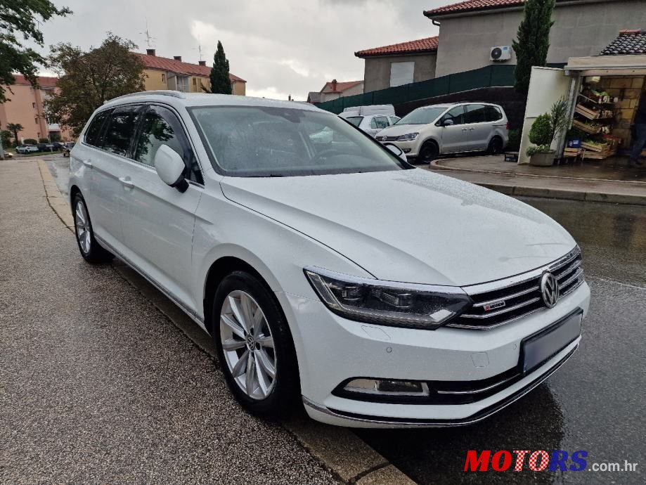 2015' Volkswagen Passat Variant photo #1