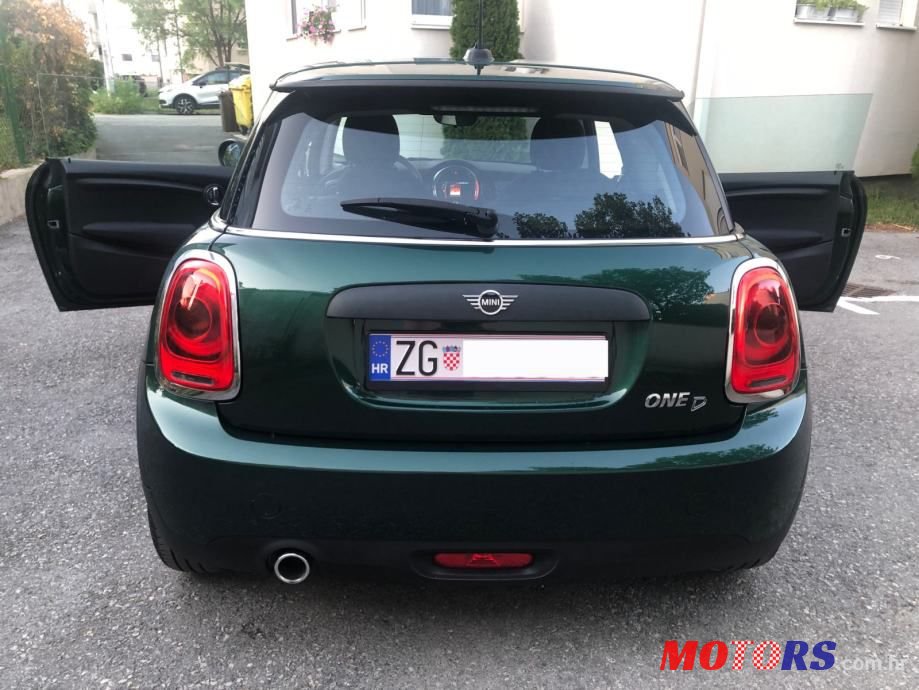 2018' MINI Cooper D photo #6