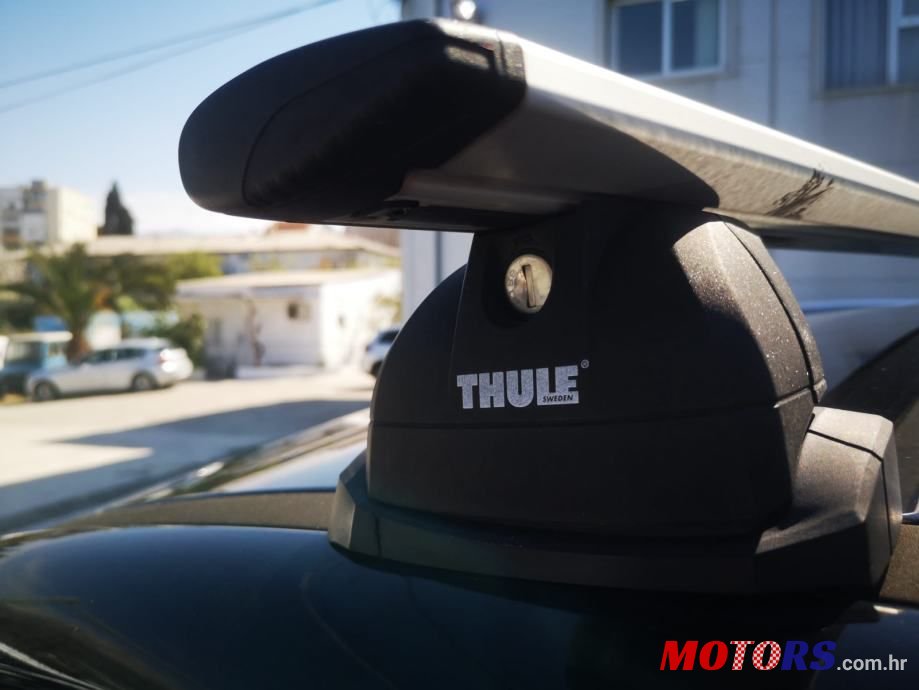 2010' Peugeot 3008 1,6 Hdi photo #2