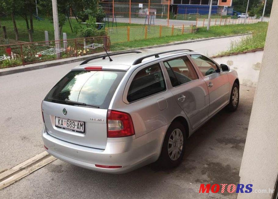 2010' Skoda Octavia Combi photo #1