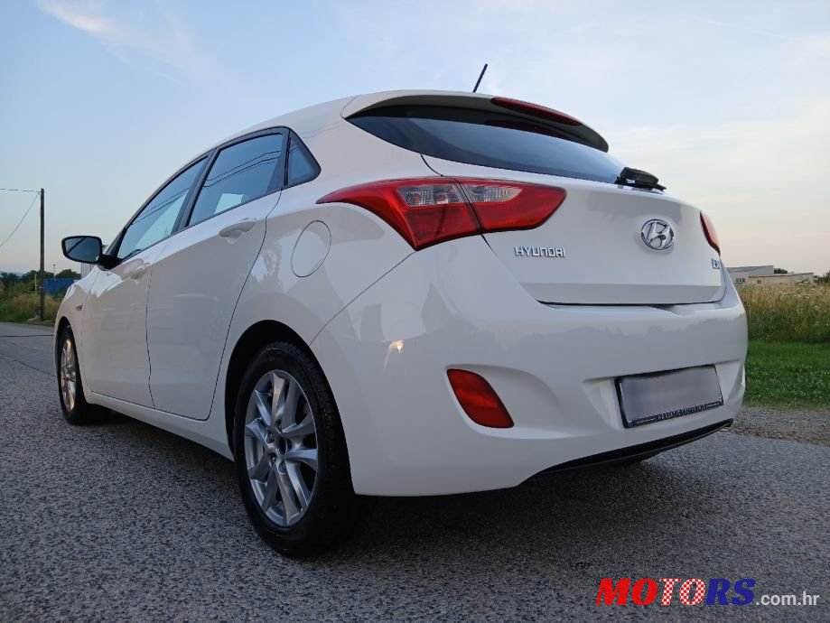 2012' Hyundai i30 1,4 photo #2