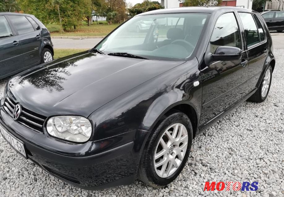 2001' Volkswagen Golf IV 1,9 Tdi photo #1