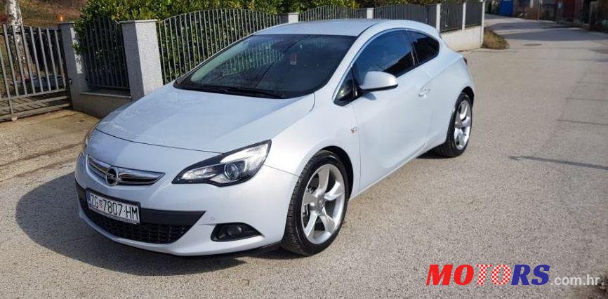 2012' Opel Astra 1,7 Cdti photo #1