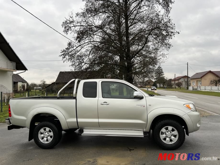 2008' Toyota Hilux 2.5D photo #6