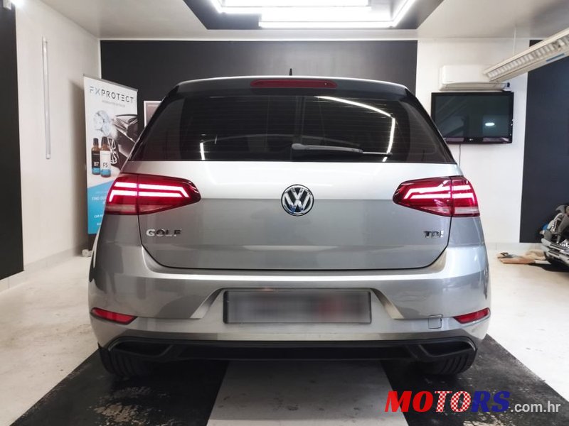 2018' Volkswagen Golf VII photo #2