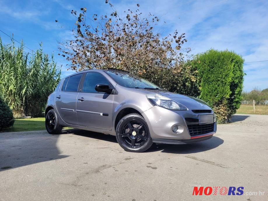 2011' Renault Clio 1,5 Dci photo #5