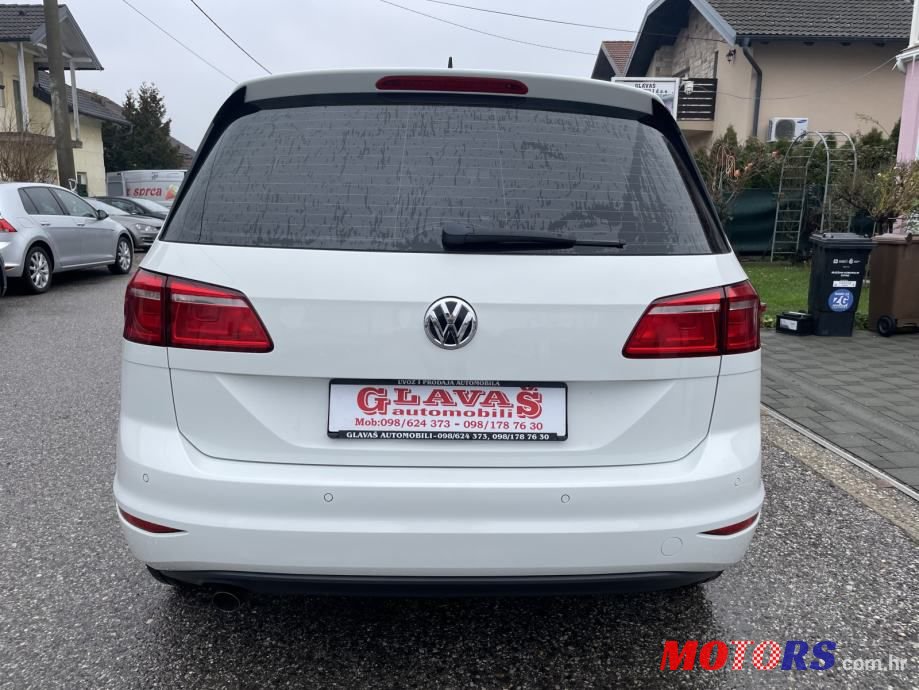 2014' Volkswagen Golf Sportsvan photo #6