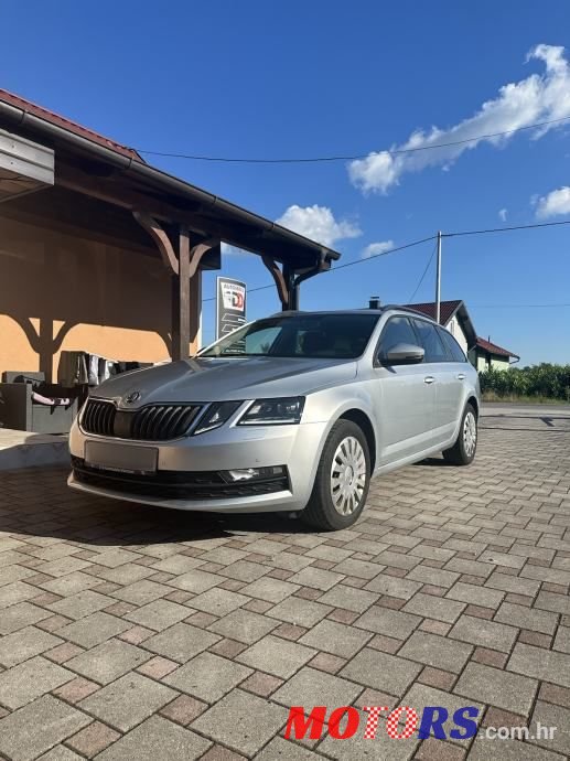 2020' Skoda Octavia Combi photo #1