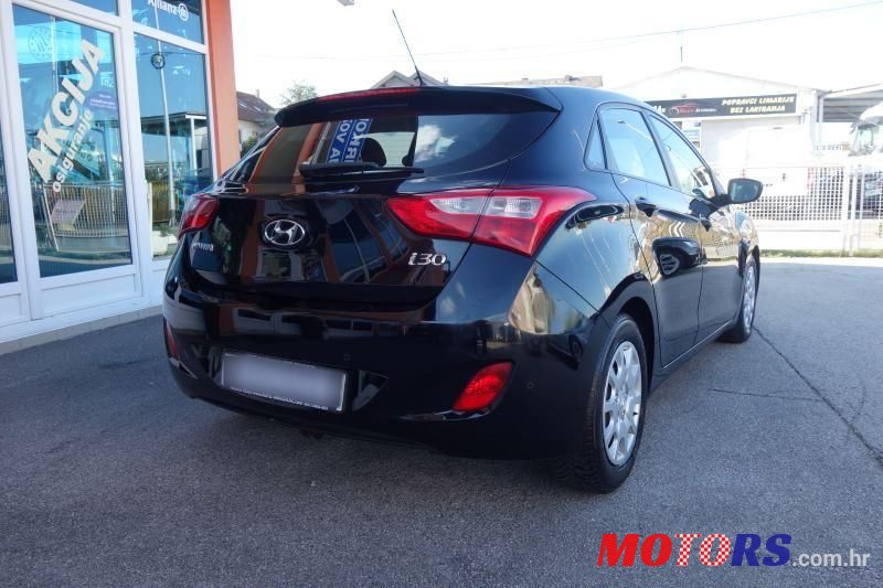 2013' Hyundai i30 photo #5