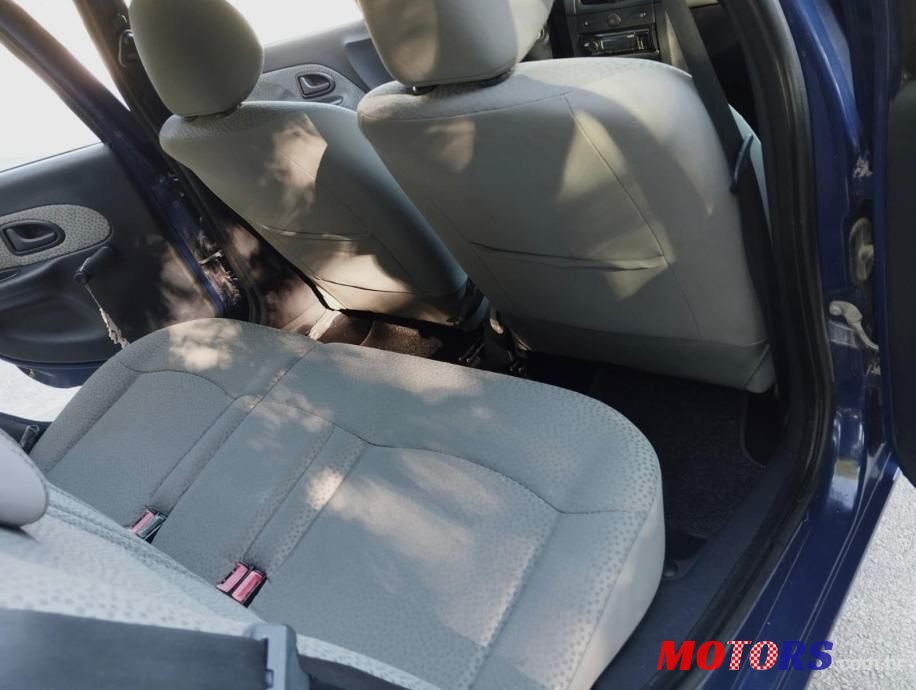 2006' Renault Clio 1,2 photo #4