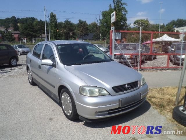 2002' Opel Astra Cool 1,4 photo #1