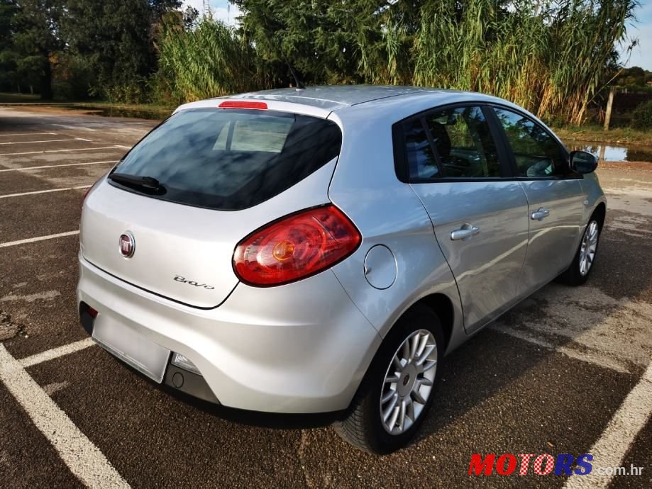 2011' Fiat Bravo 1.9 Jtd photo #4