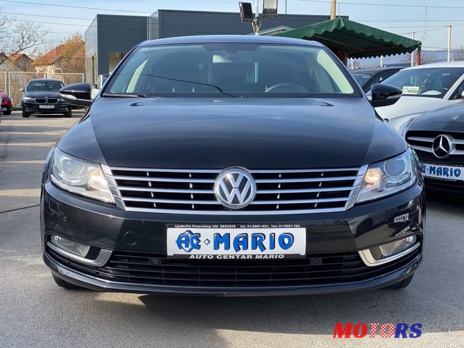 2013' Volkswagen Passat photo #3