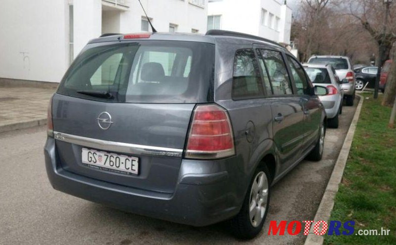 2006' Opel Zafira 1,9 Cdti photo #1