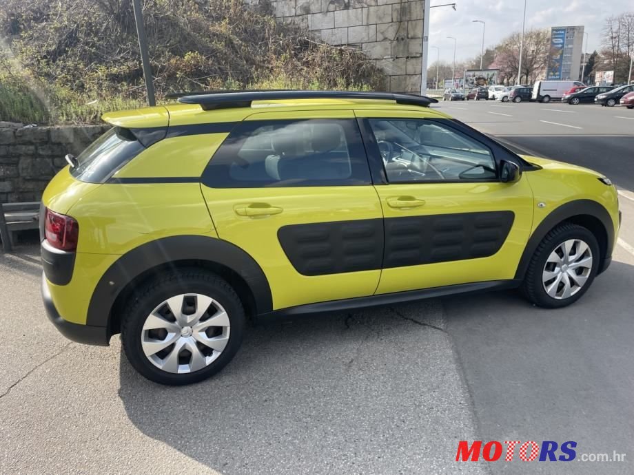 2016' Citroen C4 Cactus 1,6 Bluehdi S&S photo #4