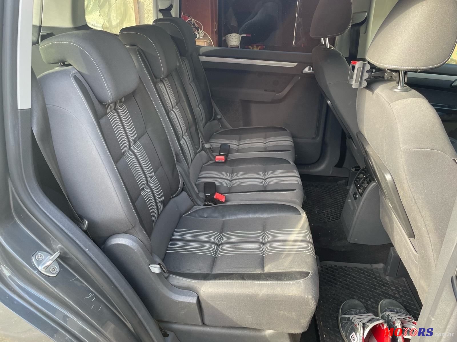 2012' Volkswagen Touran 2,0 Tdi photo #1