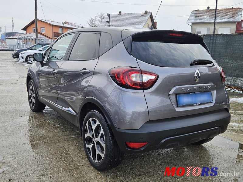 2019' Renault Captur Tce photo #6