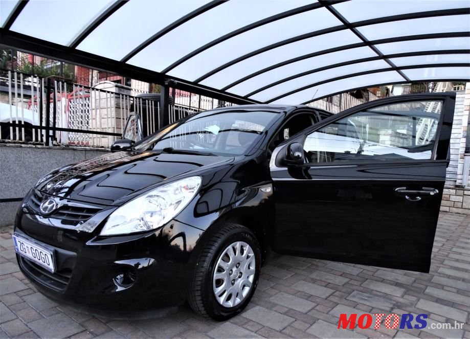 2009' Hyundai i20 1,2 photo #6