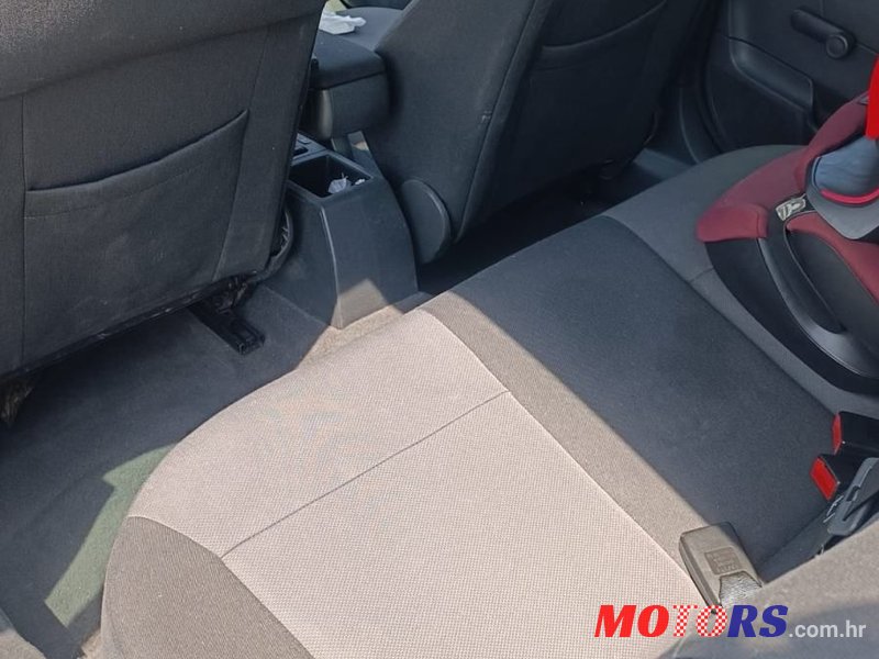 2008' Opel Astra 1,6 16V photo #3