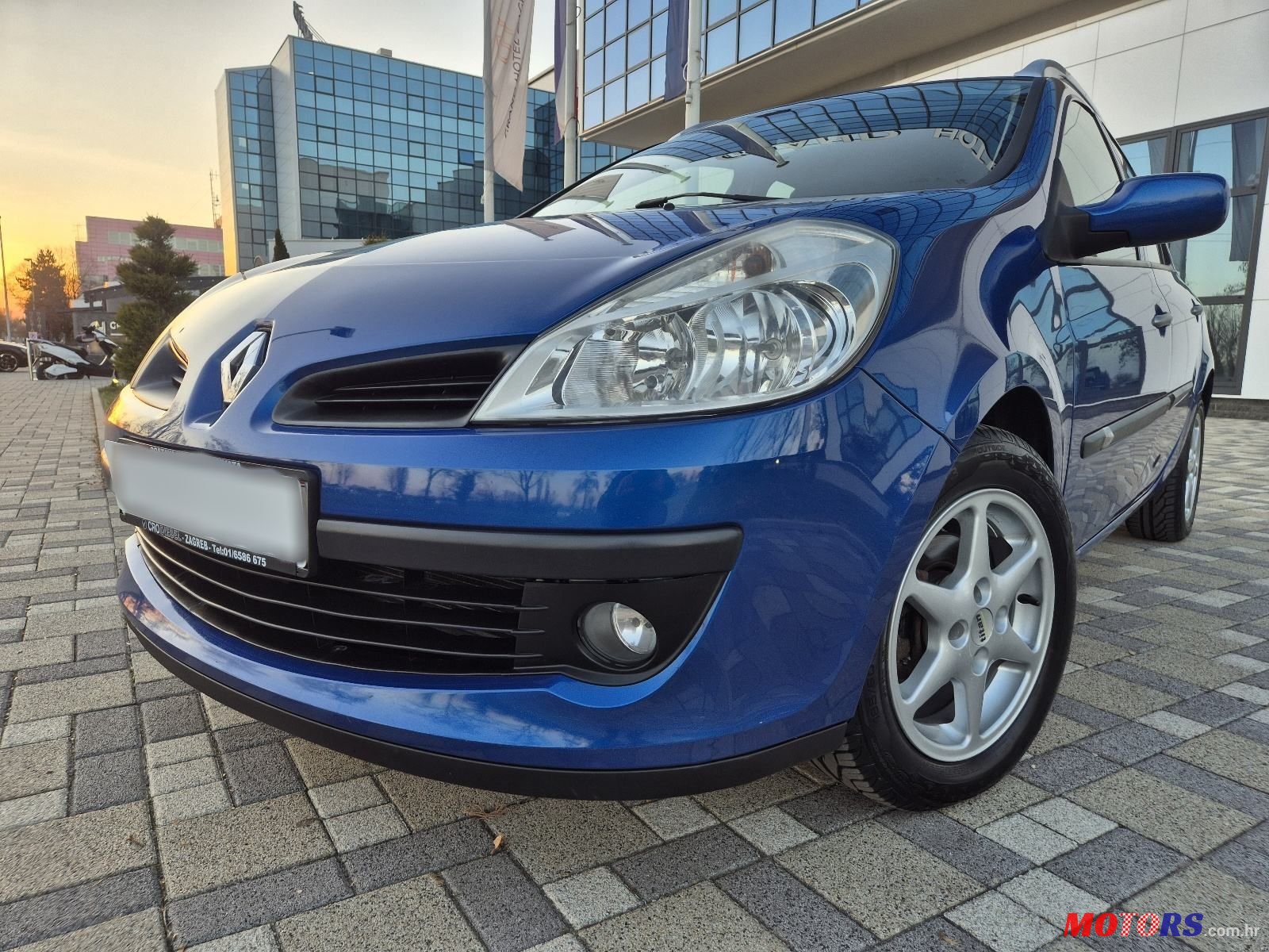 2009' Renault Clio 1,2 16V photo #3