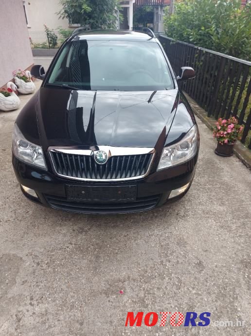 2010' Skoda Octavia Combi photo #2