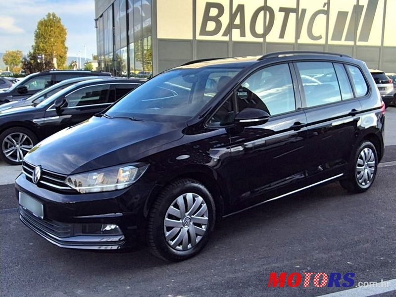 2019' Volkswagen Touran 1.6 Tdi Dsg photo #1