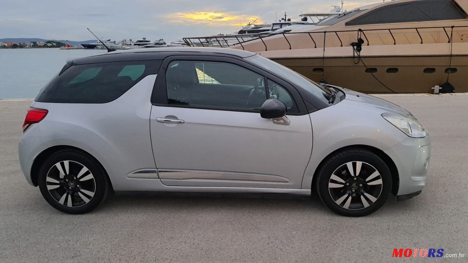 2015' Citroen DS3 1,2 Vti photo #4