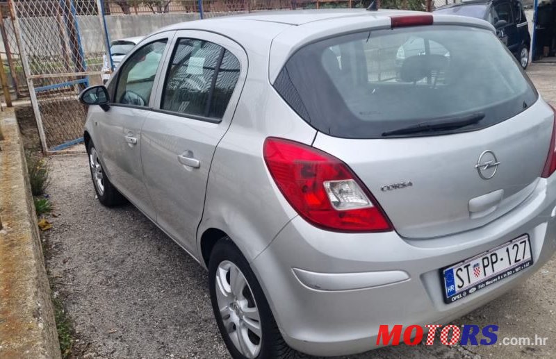 2010' Opel Corsa 1,3 Cdti photo #3