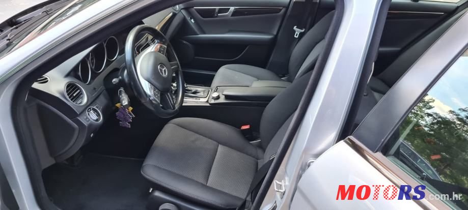 2011' Mercedes-Benz C-Klasa 200 Cdi photo #5