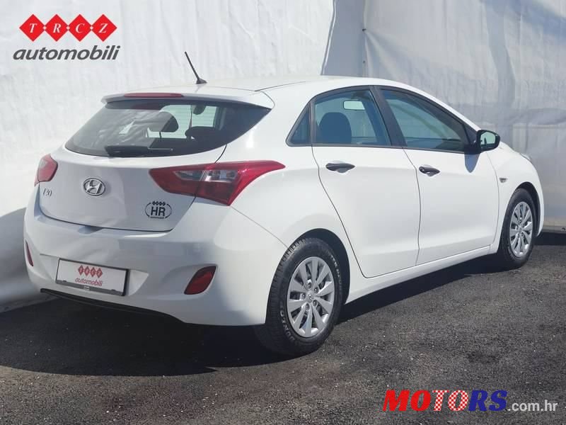 2017' Hyundai i30 1,6 Crdi photo #3