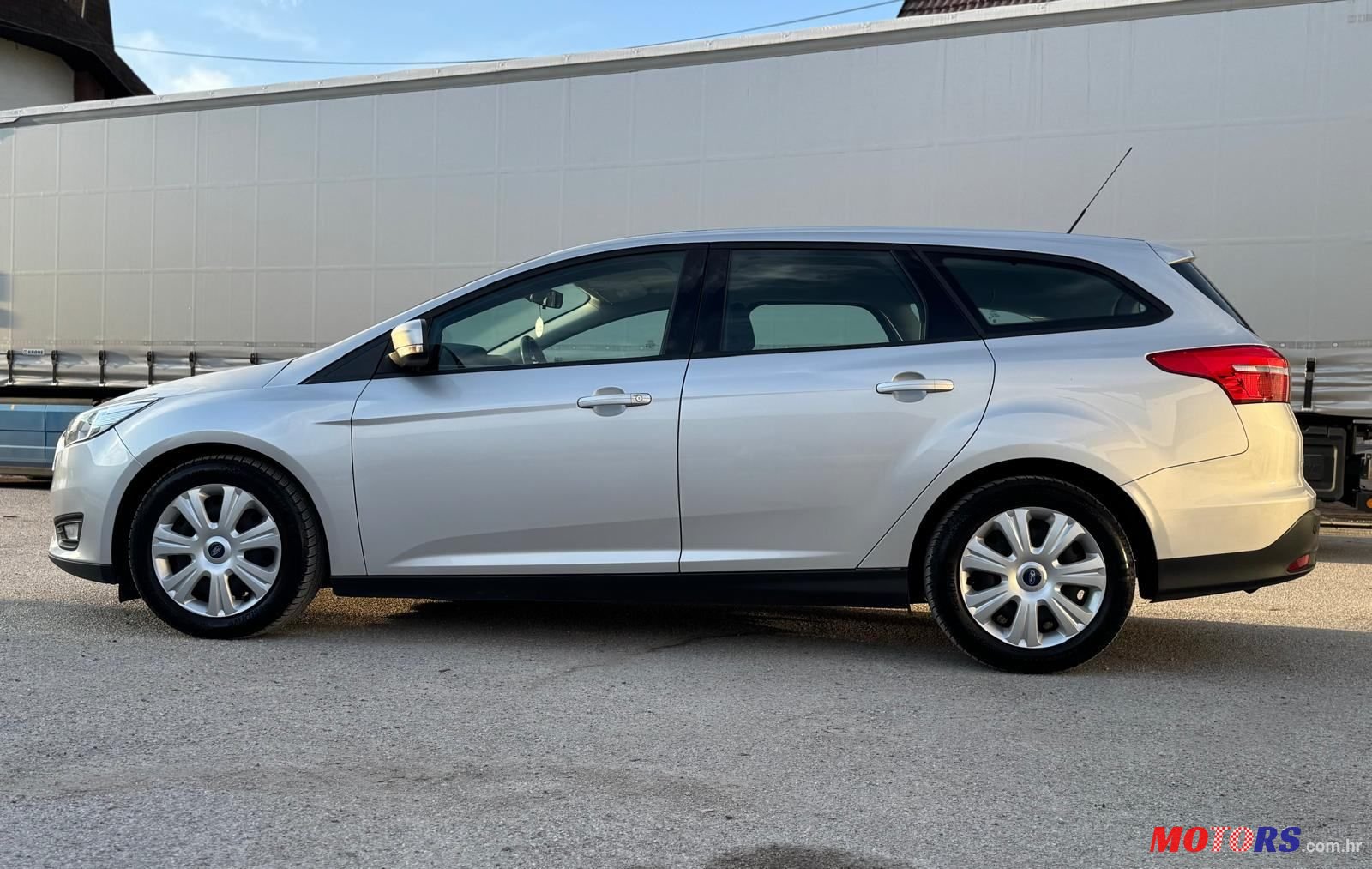 2015' Ford Focus Karavan photo #4