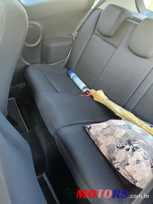 2006' Renault Clio 1,2 16V photo #6