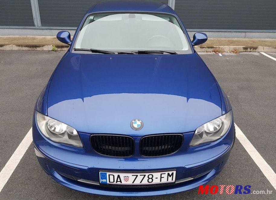 2010' BMW Serija 1 116D Sport photo #2