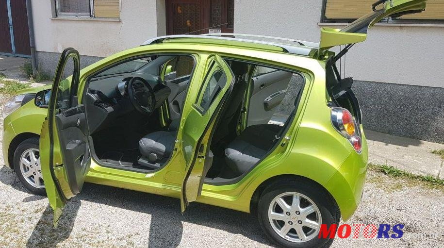 2012' Chevrolet Spark photo #1