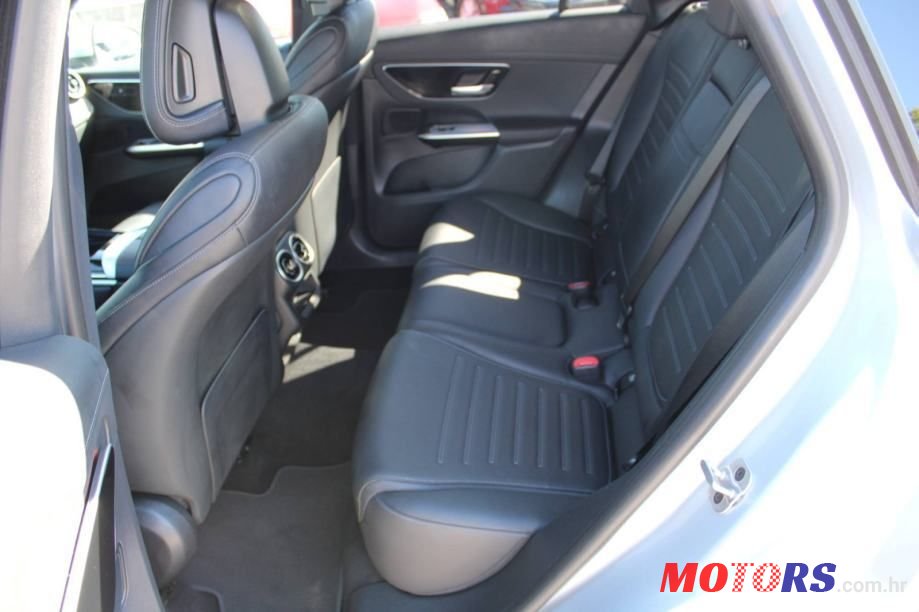 2024' Mercedes-Benz GLC 300D photo #6