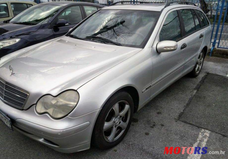 2001' Mercedes-Benz C-Klasa 220 Classic photo #1