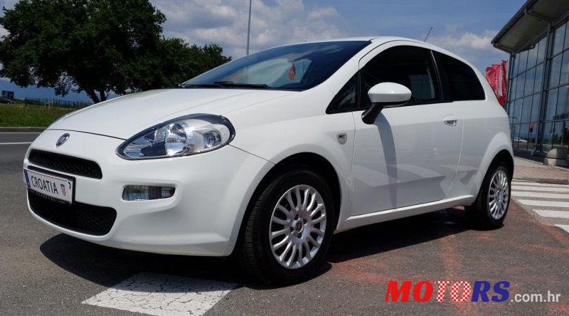 2015' Fiat Grande Punto 1.3 Mjtd photo #1