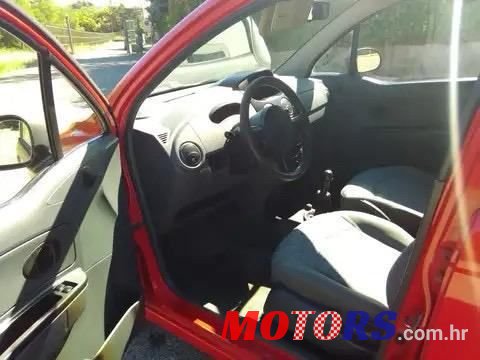 2008' Chevrolet Spark 1.0 photo #3