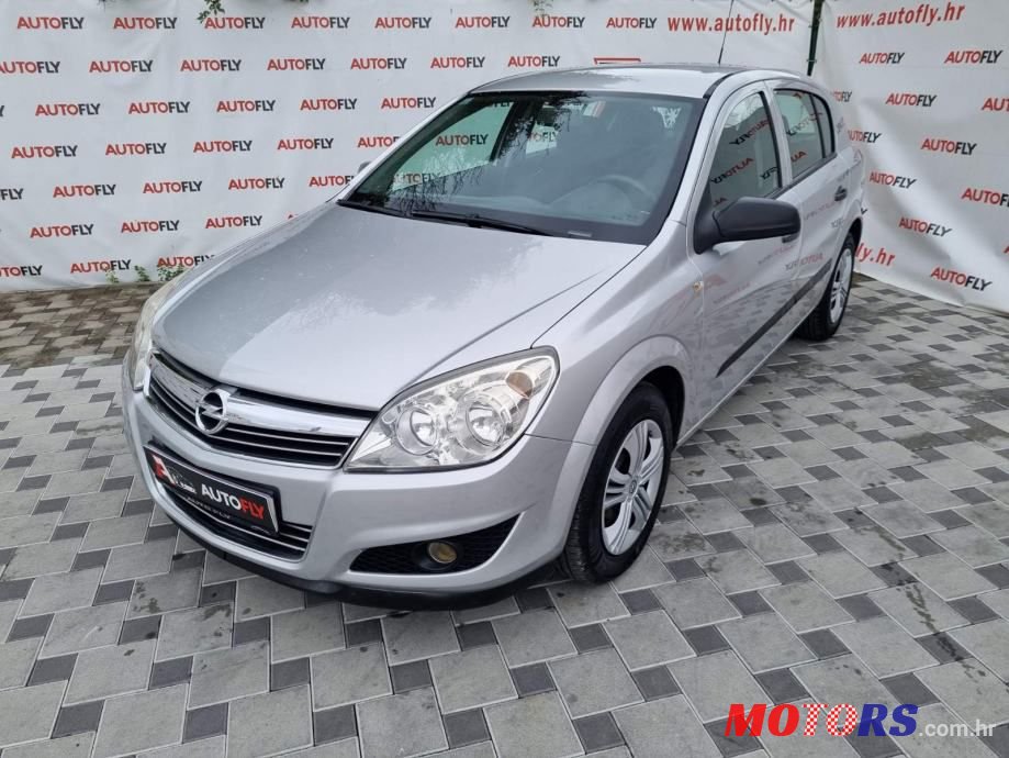 2008' Opel Astra 1,4 photo #3